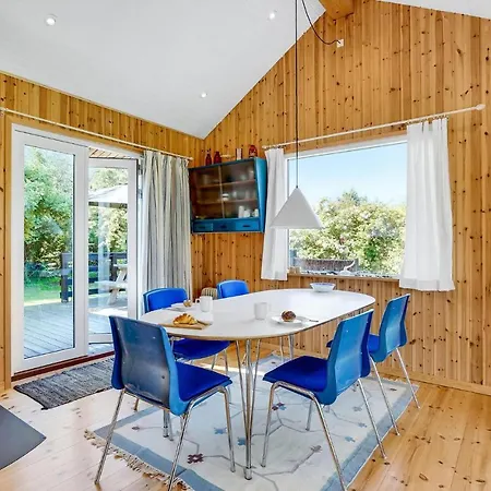 Casa vacanze 3 Bedroom Beautiful In Gedser