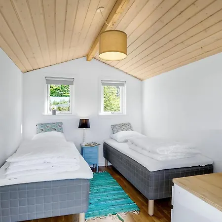 3 Bedroom Beautiful In Casa vacanze