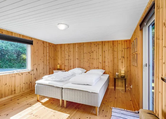 3 Bedroom Beautiful In Дом отдыха *