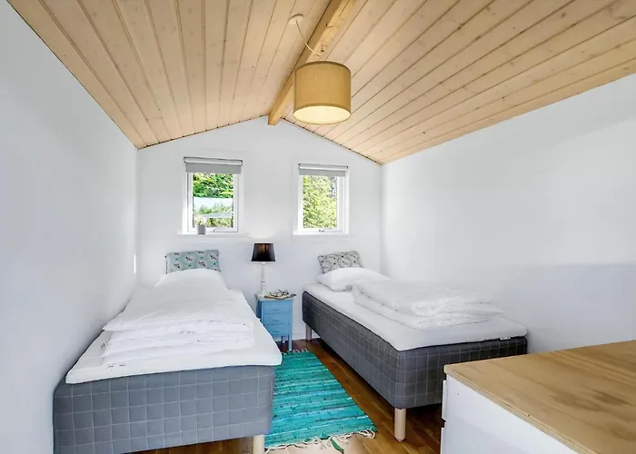 3 Bedroom Beautiful In Дом отдыха