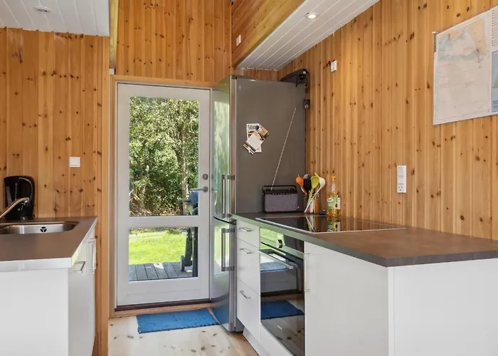 3 Bedroom Beautiful In Дом отдыха